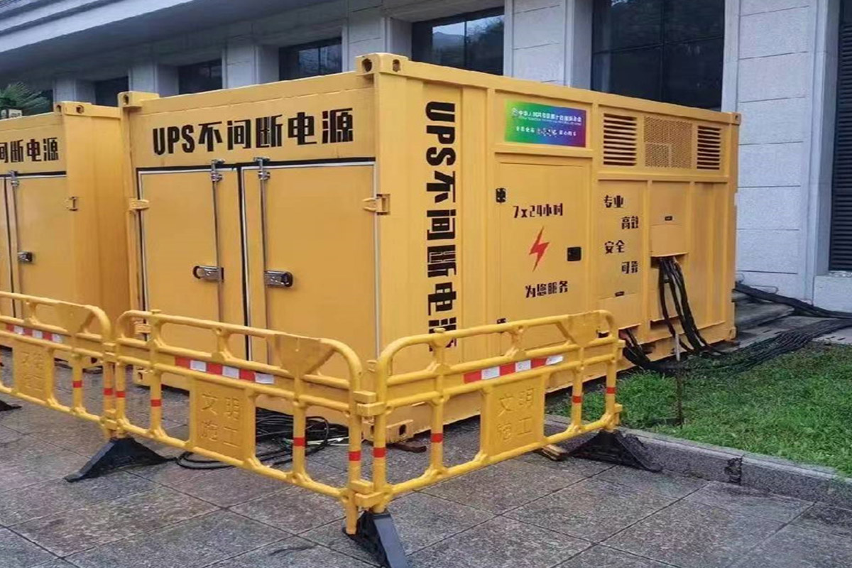 红山发电机租赁施工现场